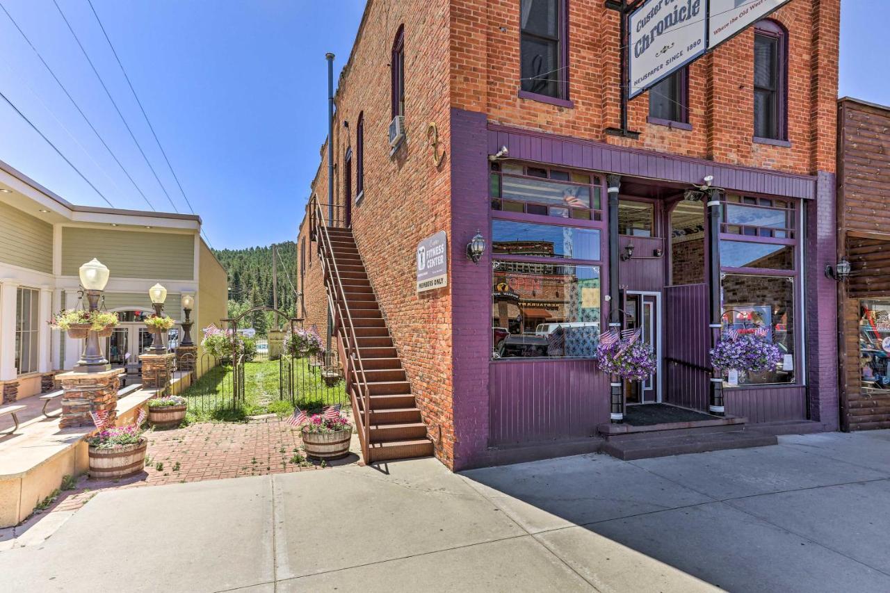 Custer Apt In Heart Of Town Shop, Dine, Hike Esterno foto