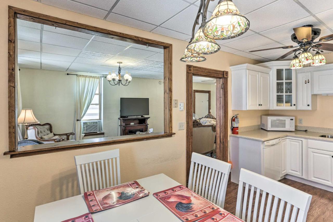 Custer Apt In Heart Of Town Shop, Dine, Hike Esterno foto