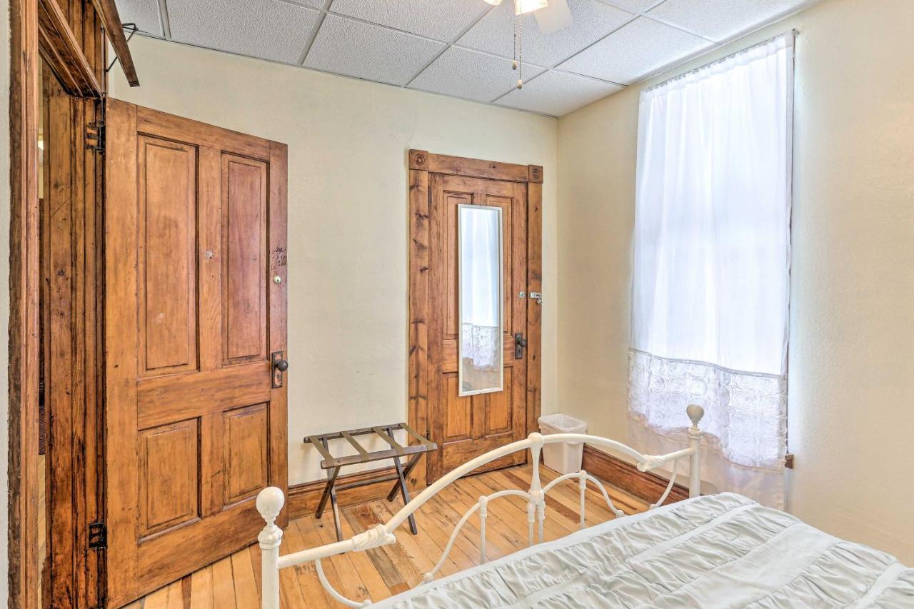 Custer Apt In Heart Of Town Shop, Dine, Hike Esterno foto
