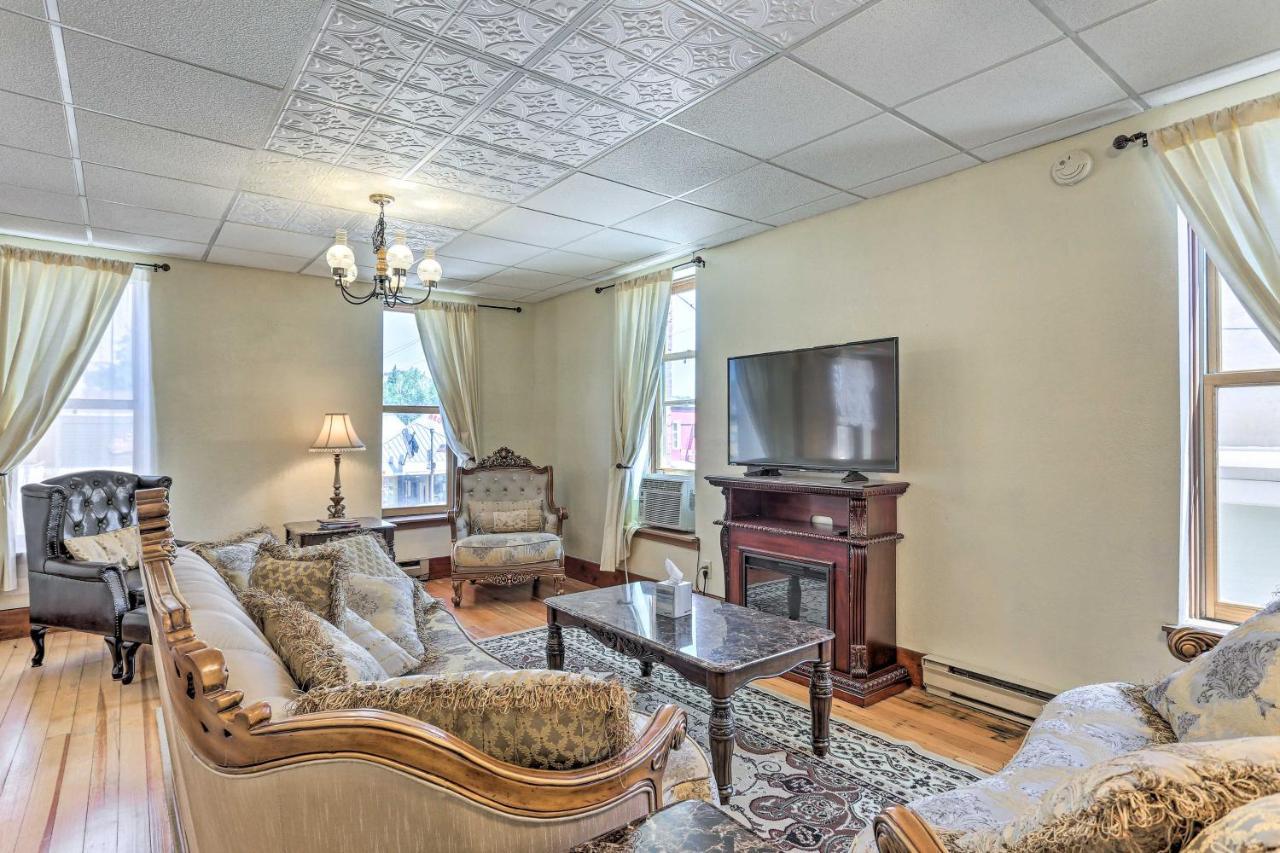 Custer Apt In Heart Of Town Shop, Dine, Hike Esterno foto
