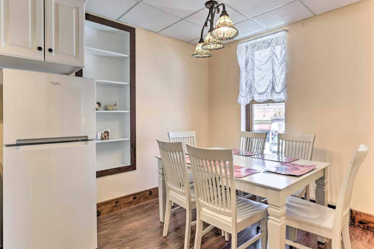 Custer Apt In Heart Of Town Shop, Dine, Hike Esterno foto